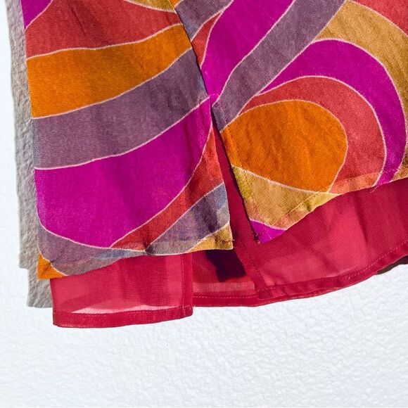 VTG Y2K Retro 100% Silk Abstract Print Top Flutter Sleeves Wavy Hem Size… - Picture 4 of 11